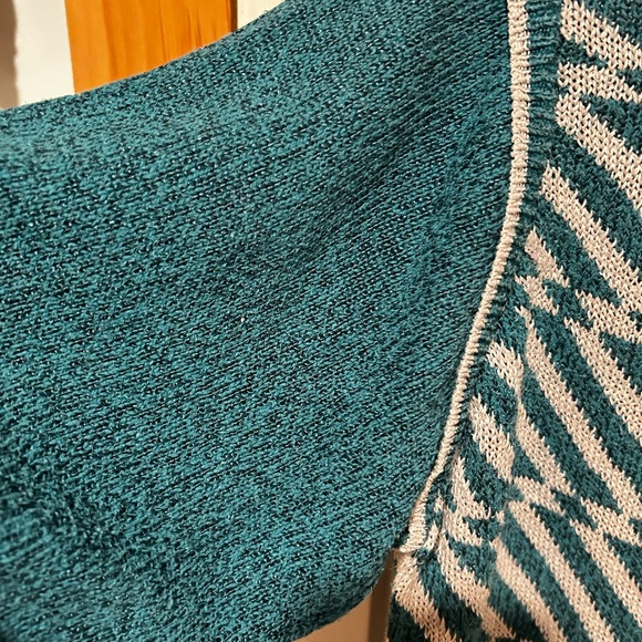 Vintage silk Jones New York silk/rayon sweater - Picture 7 of 7